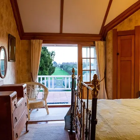 Corbett House Heritage Bed & Breakfast Hikutaia Exterior photo