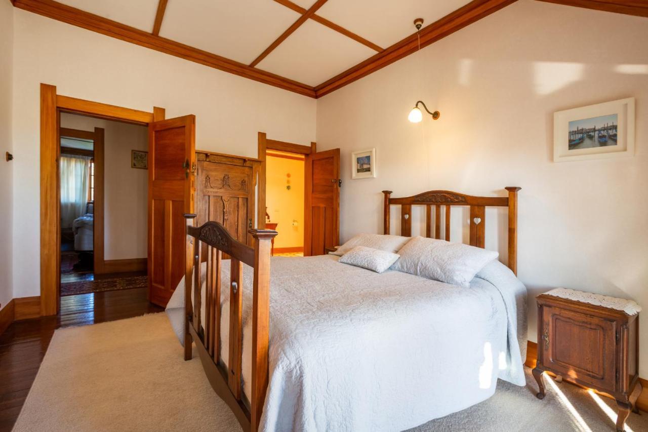 Corbett House Heritage 3*