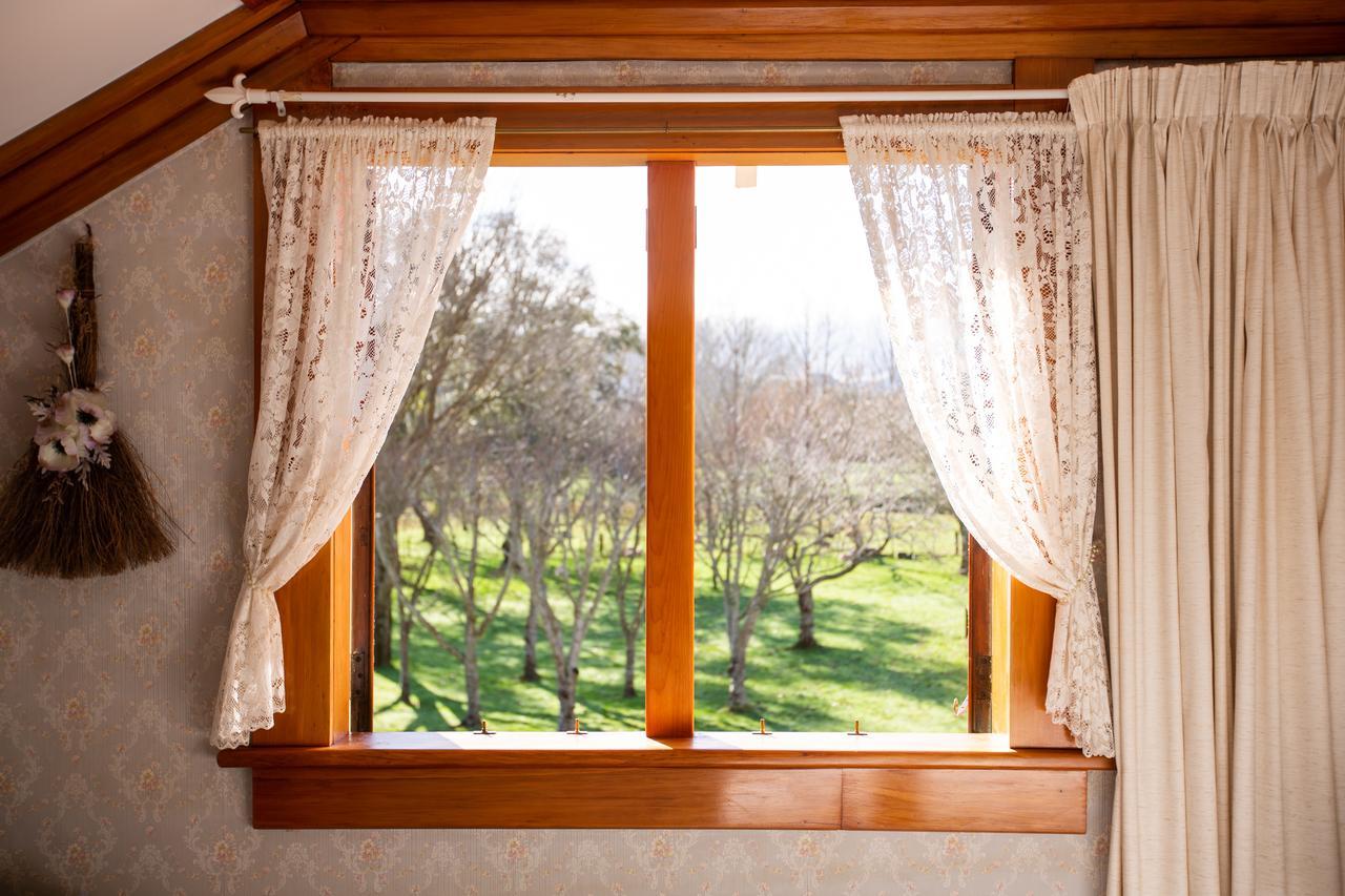 Corbett House Heritage 3*